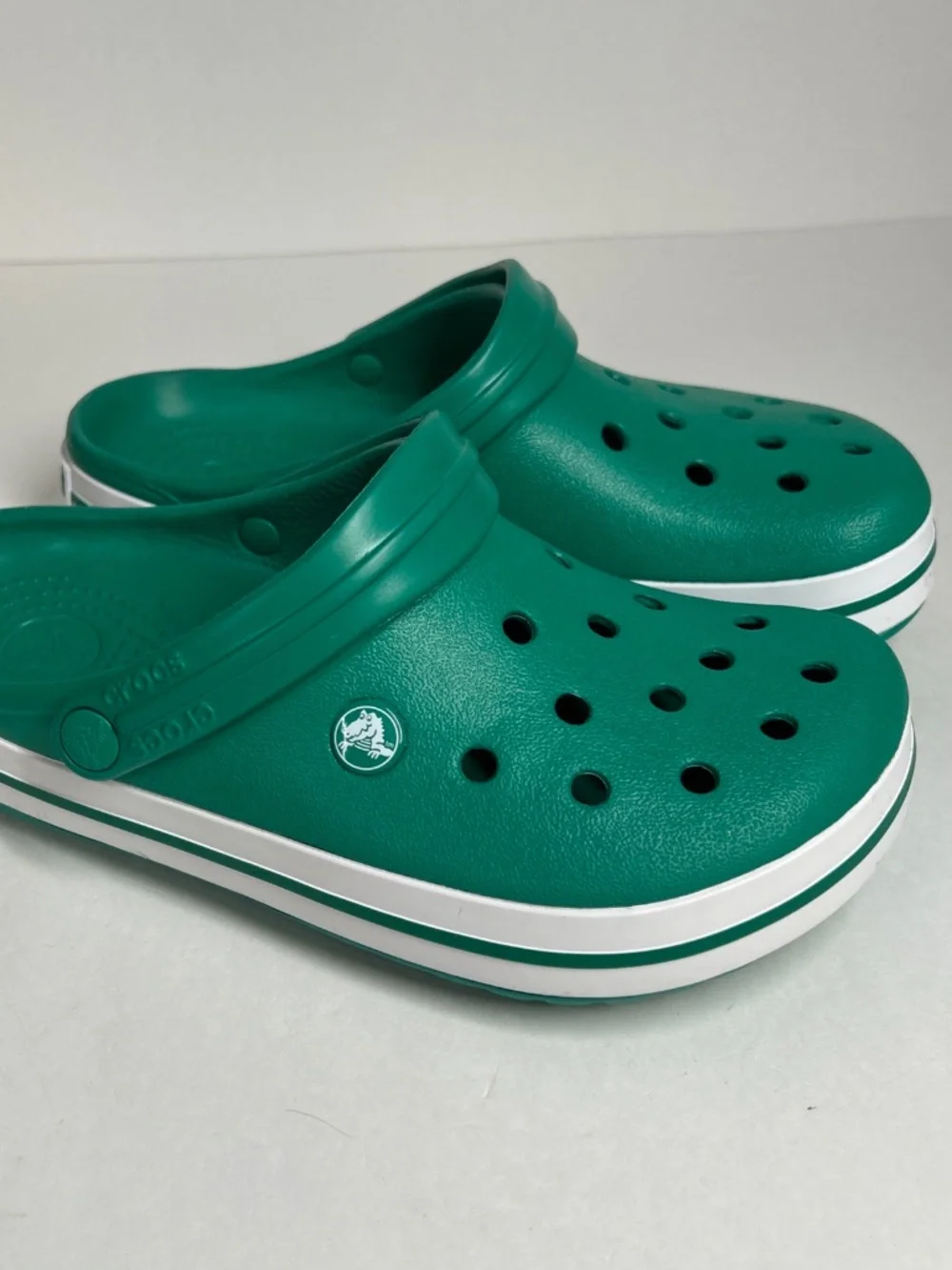Crocs Adult Off Court Clogs Green White Mens 6 Women 8 Spell Out Platform - Picture 1 of 8